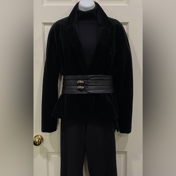 Black leather corset belt with silver bullet shaped hooks main image 15